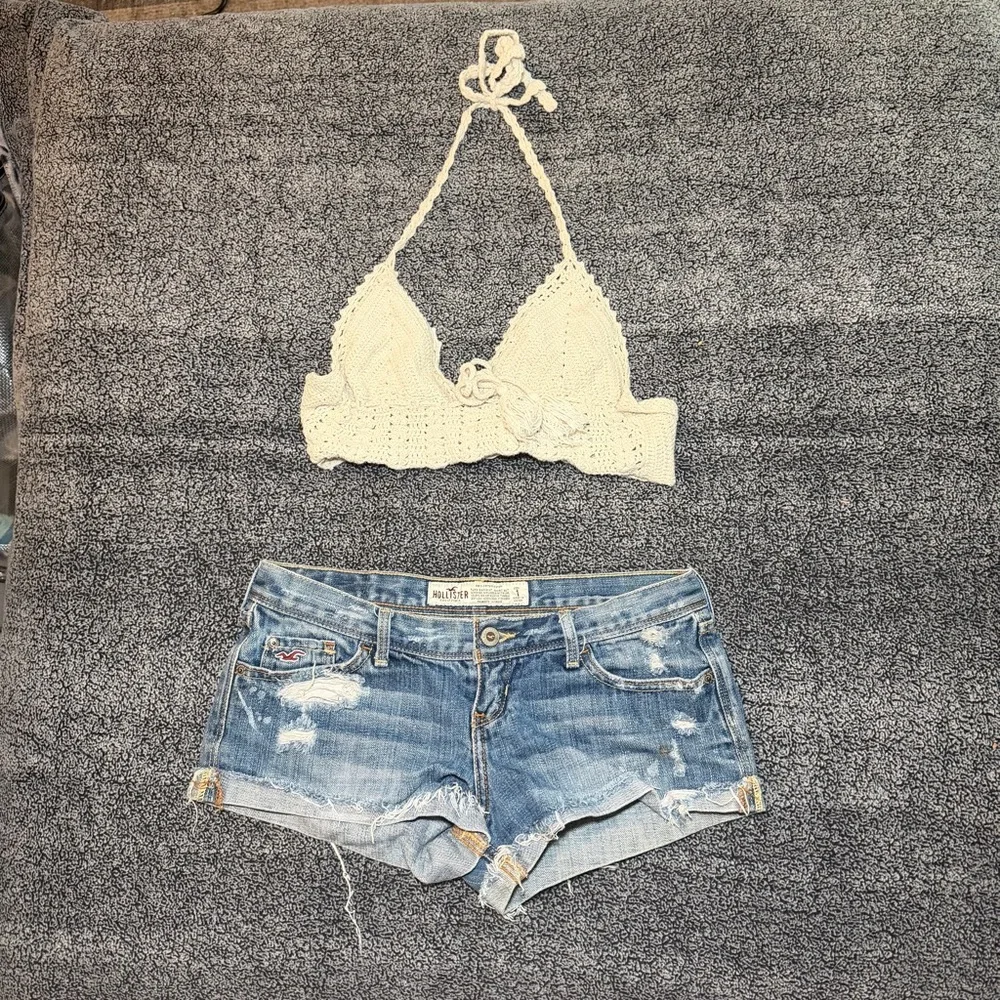 Vintage‎ 2000s Hollister Y2K Low Rise Distressed Denim Cutoff Shorts Womens 1